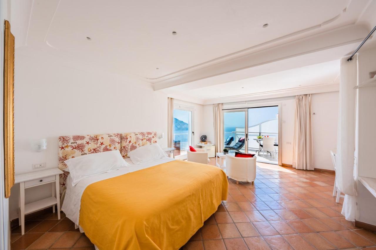 Guest house Anfitrite 2*