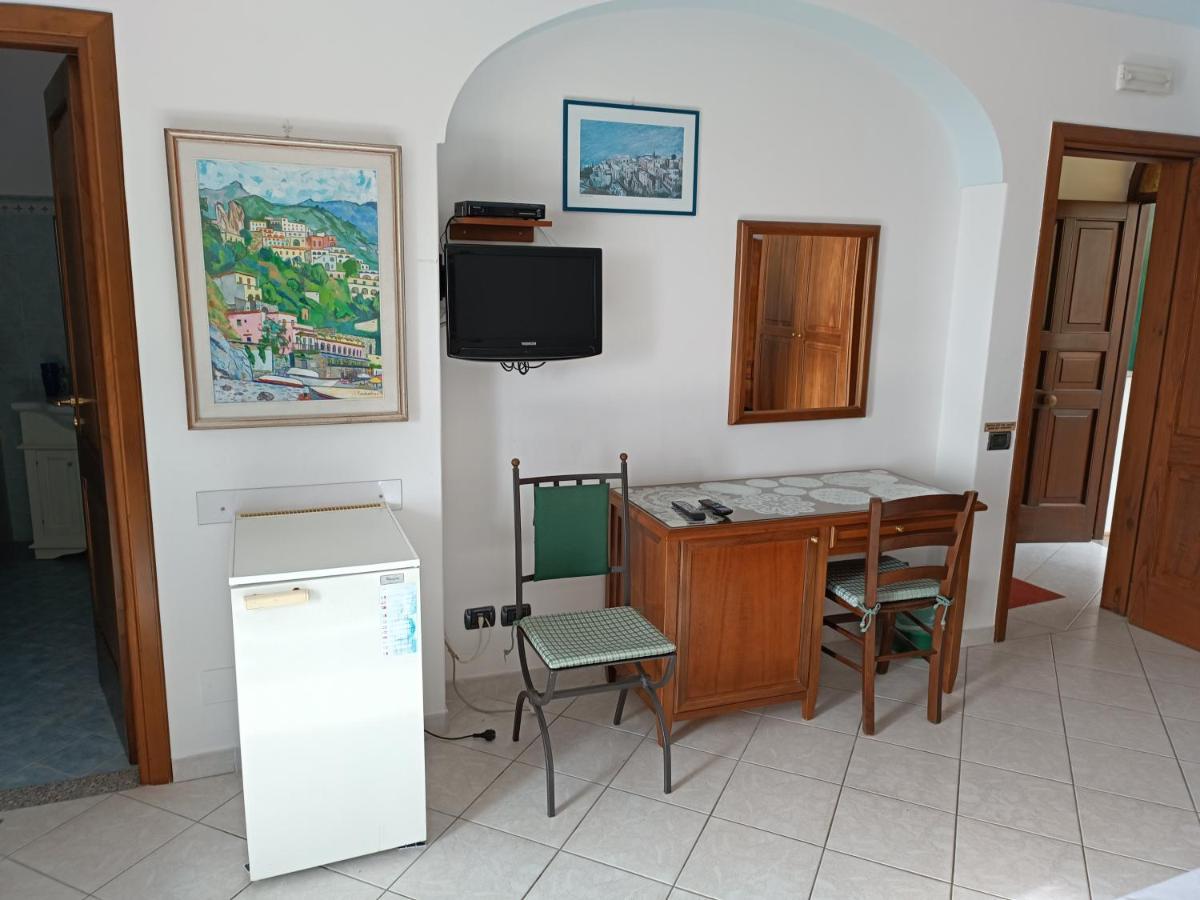 Nino's In Nocelle Positano