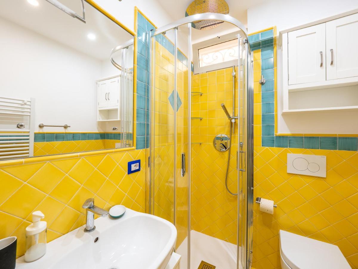 Artist House - De Vivo Realty Holiday home *