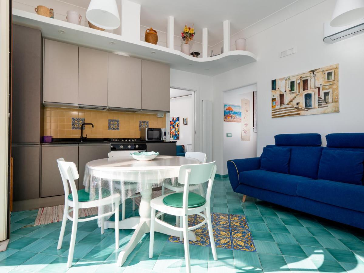 Holiday home Artist House - De Vivo Realty *
