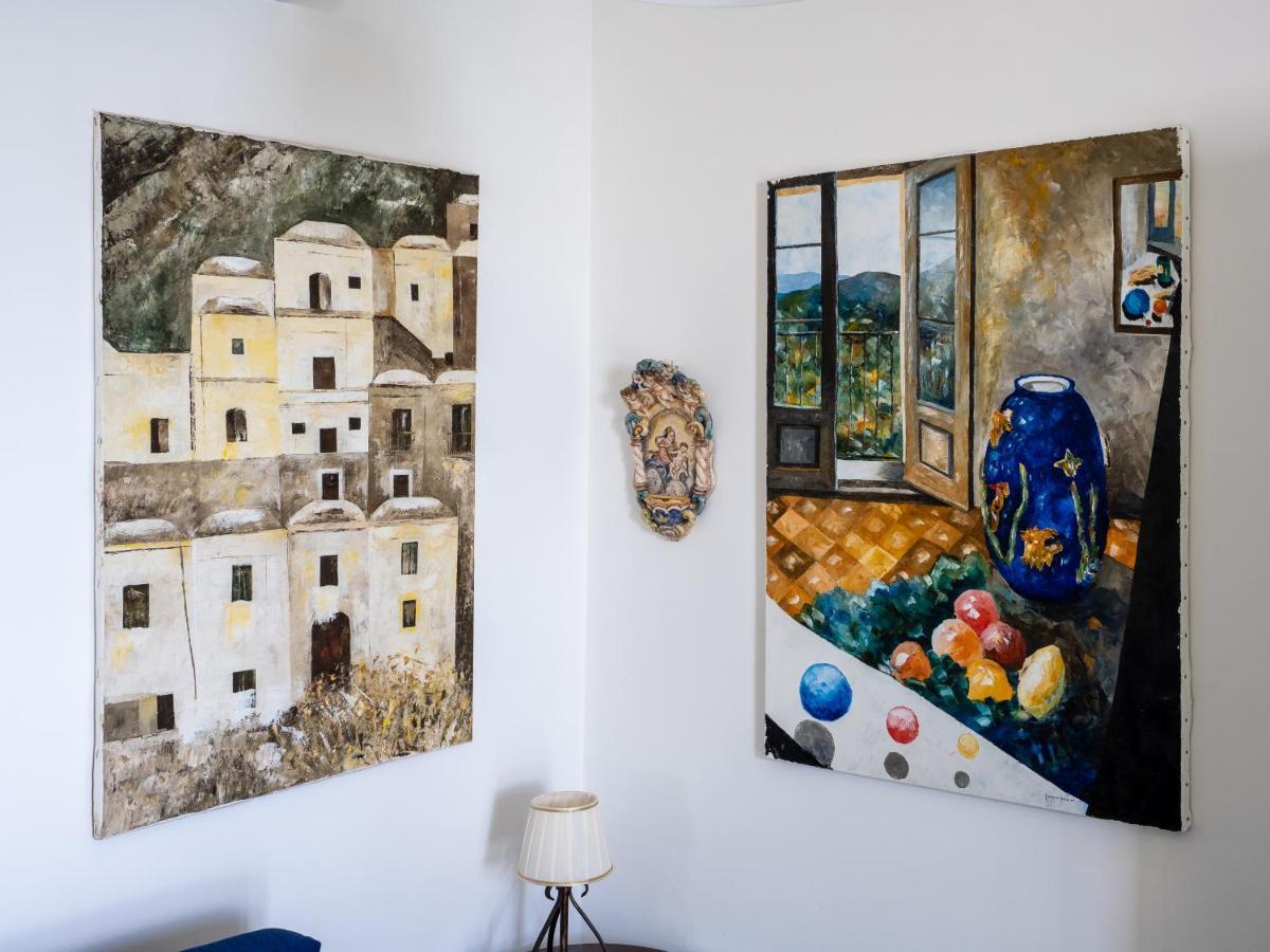 Artist House - De Vivo Realty Holiday home *