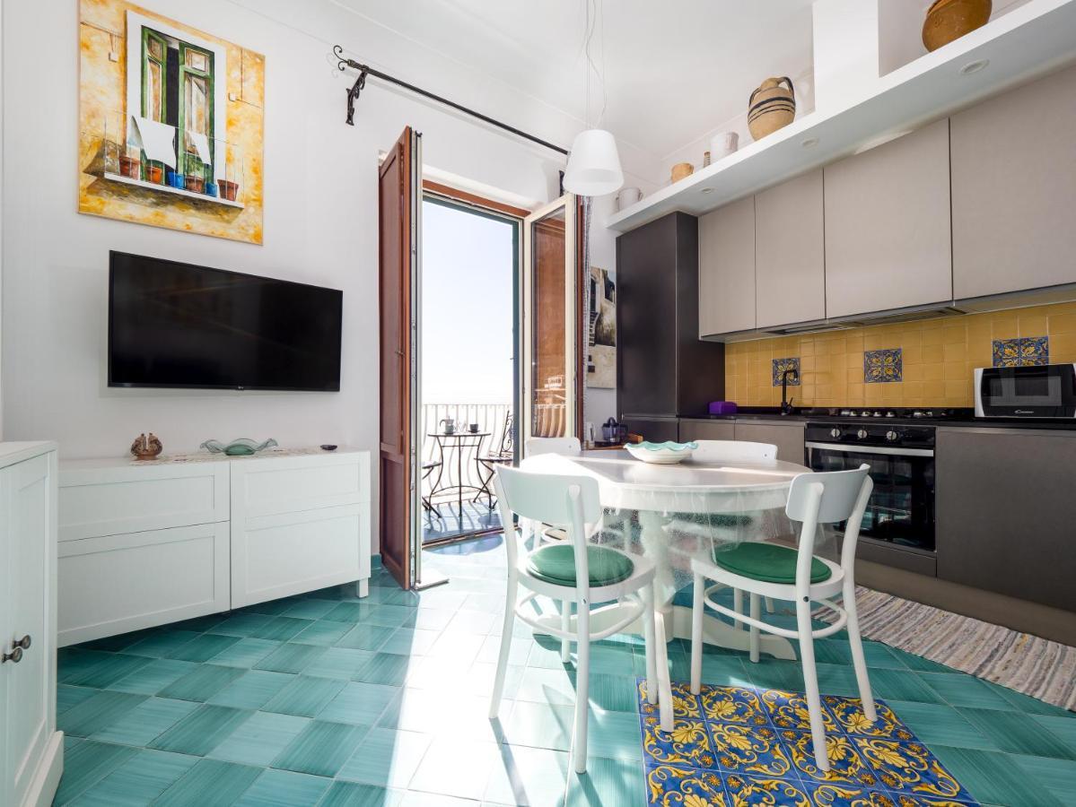 Holiday home Artist House - De Vivo Realty