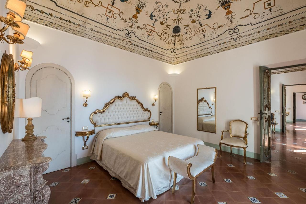 Dei Fisici Villa *