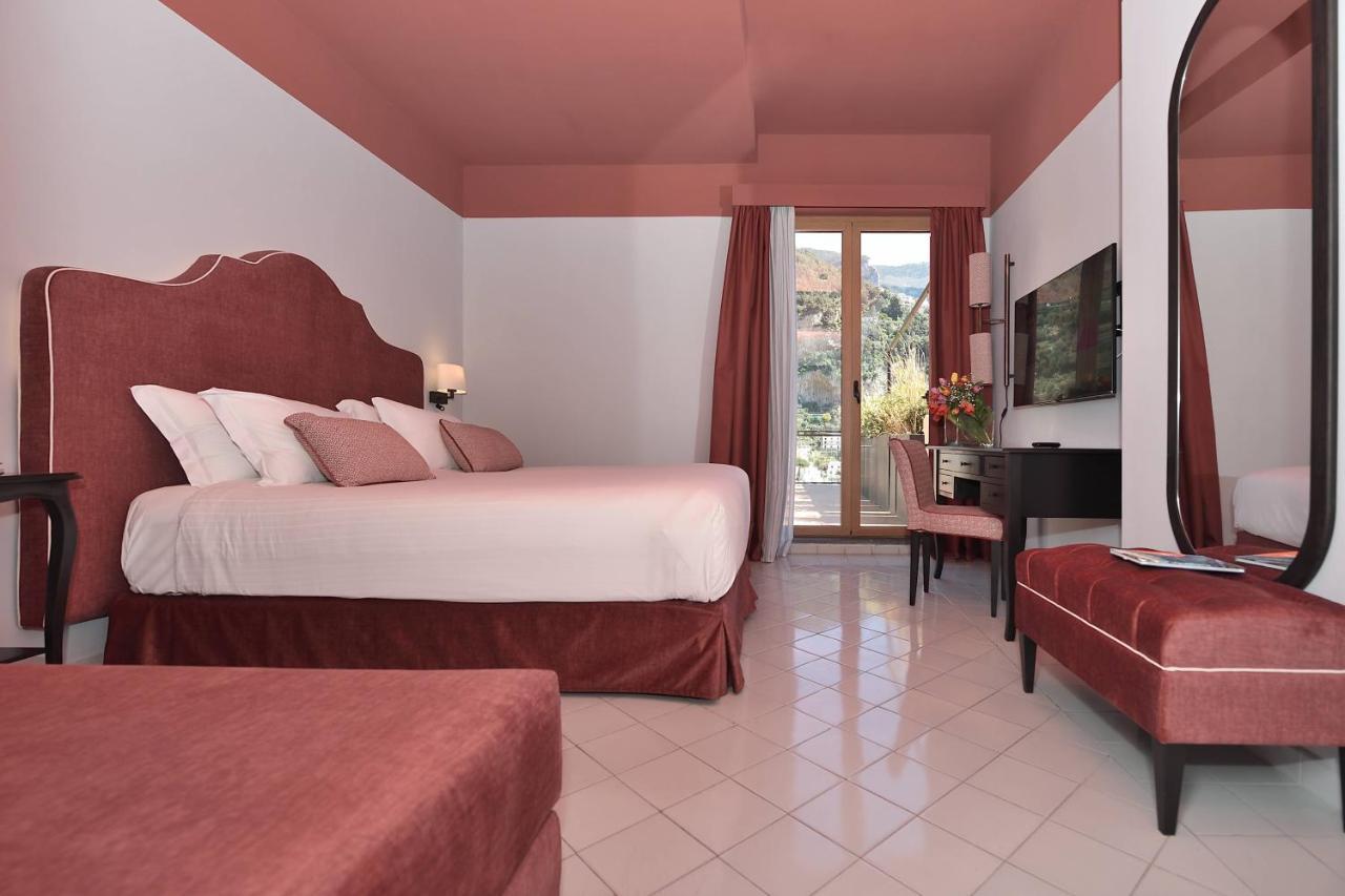 Royal 4* Positano