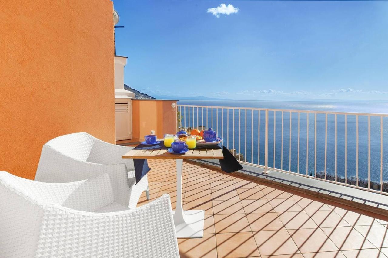 Bluevista Dreamscape -terrace Jacuzzi/hot Tub Holiday home *