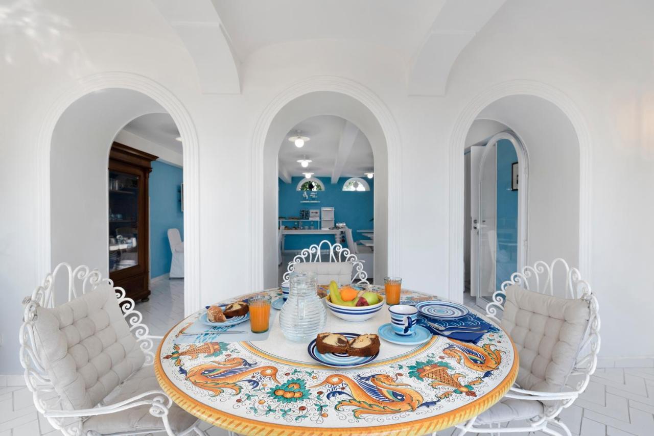 Hotel Bougainville
