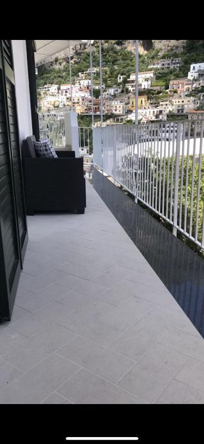 Queen View - No Kitchen Apartment *