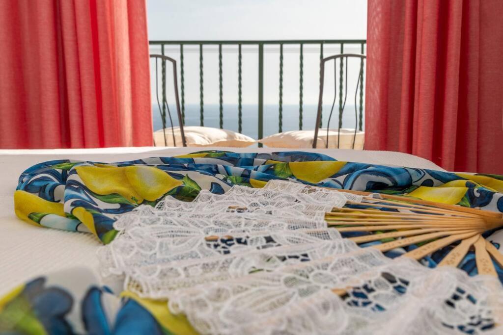 Apartment Romantic Casa Corallo - In The Center Of