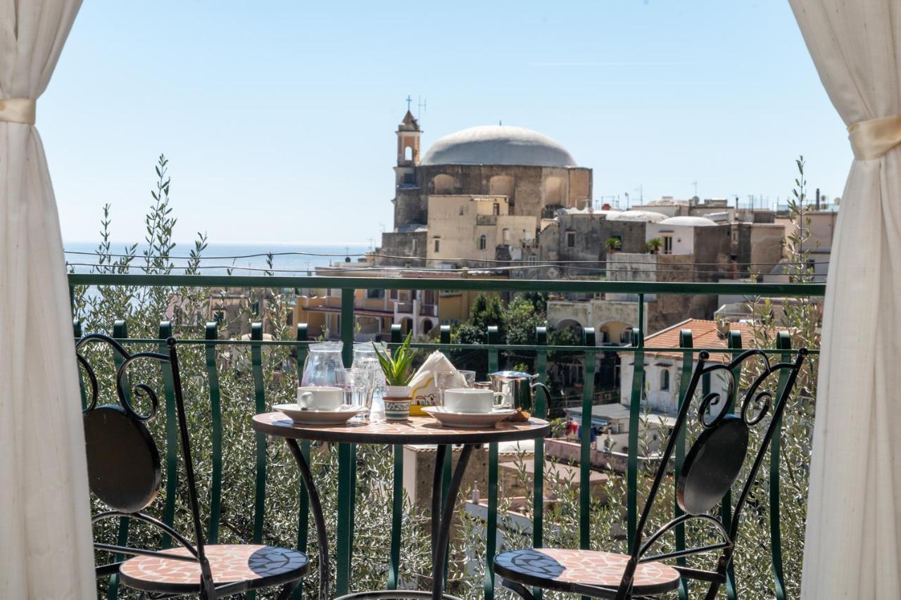 Le Nereidi Bed & Breakfast *