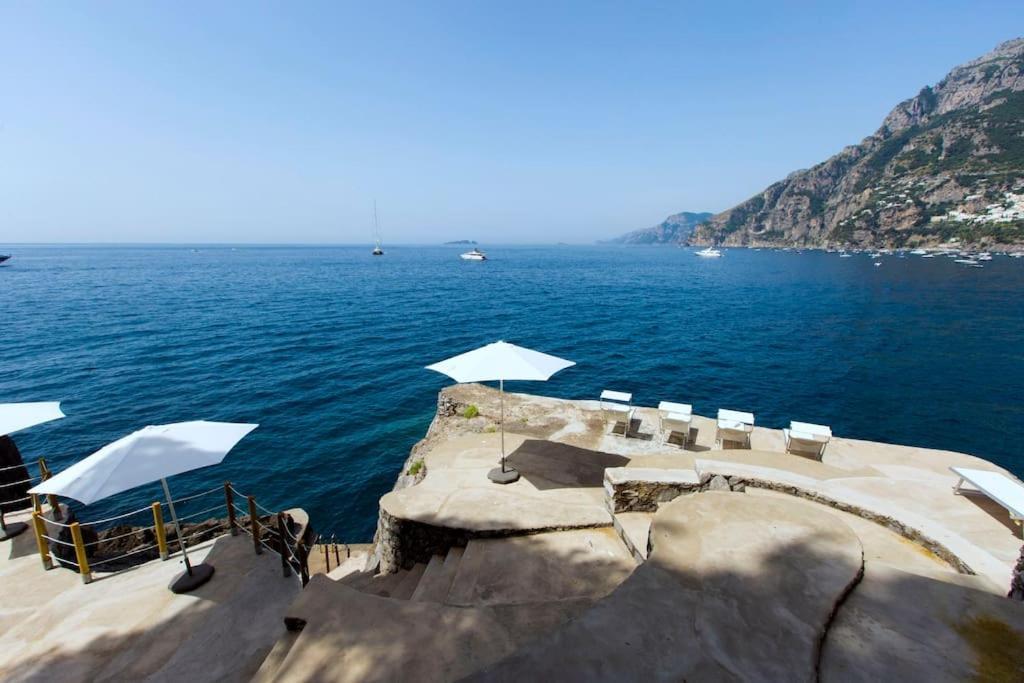 La - Luxury With Private Sea Access Villa *