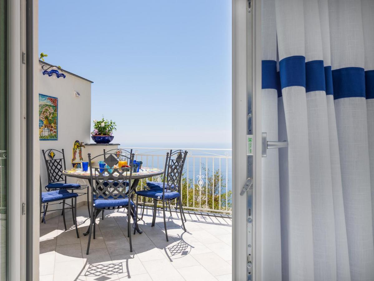 Blue Waves - De Vivo Realty * Positano