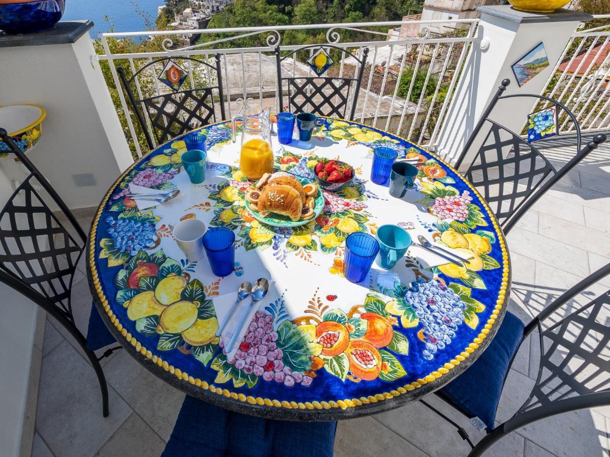 Blue Waves - De Vivo Realty * Positano