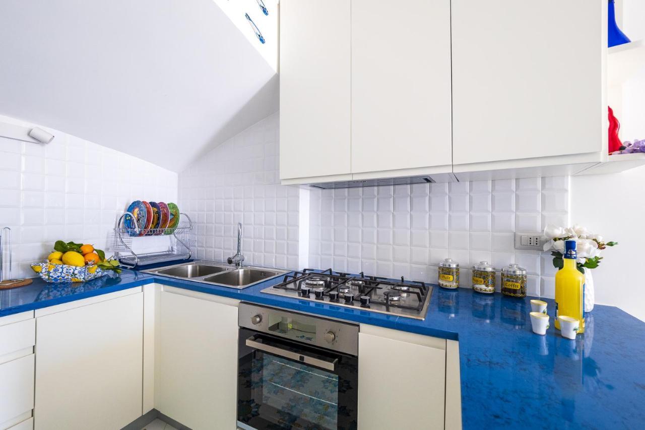 Apartment Blue Waves - De Vivo Realty *