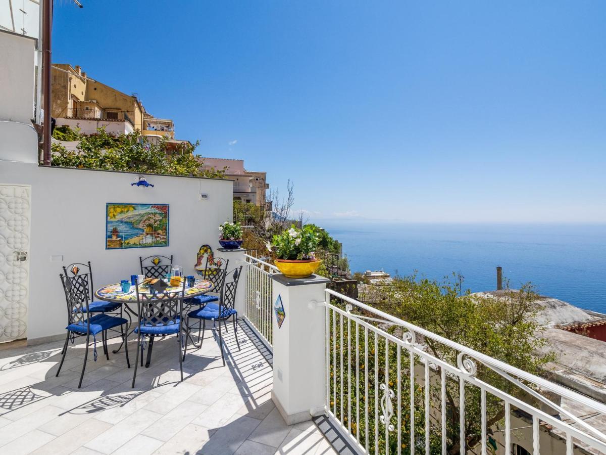 Blue Waves - De Vivo Realty Positano