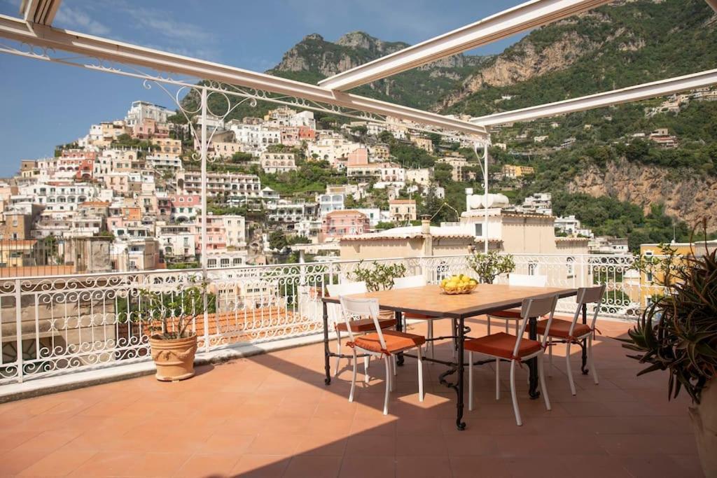 Villa Joey - Prestigious With Private Garage In The Heart Of *