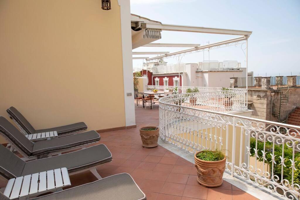 Villa Joey - Prestigious With Private Garage In The Heart Of Positano
