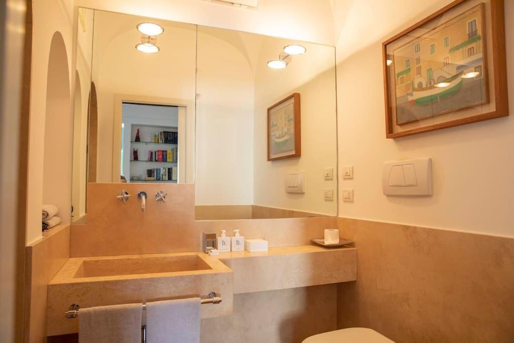 Villa Joey - Prestigious With Private Garage In The Heart Of