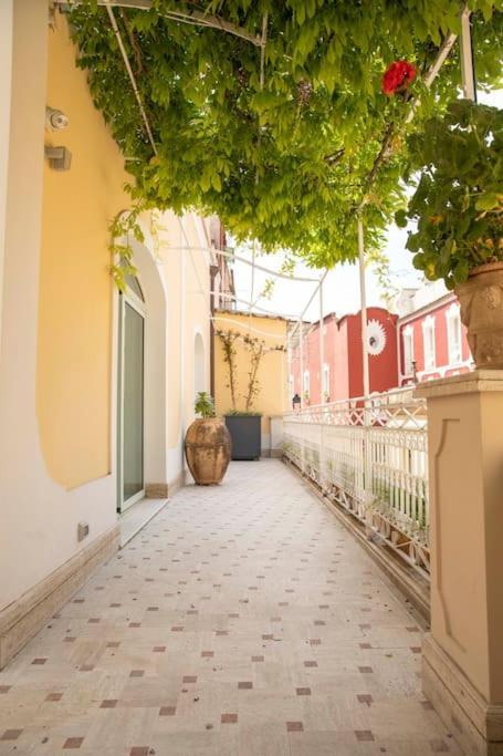 Villa Joey - Prestigious With Private Garage In The Heart Of Positano