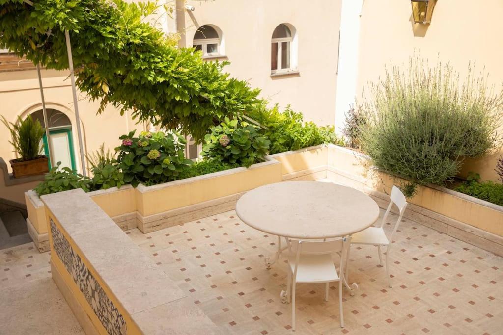 Joey - Prestigious With Private Garage In The Heart Of * Positano