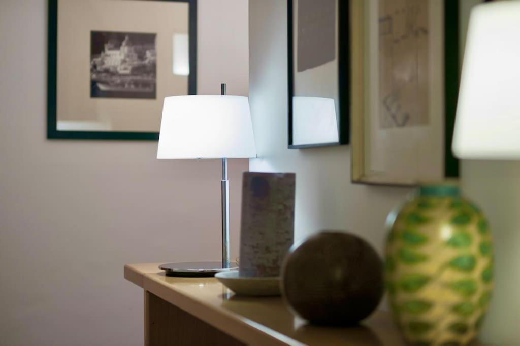 Joey - Prestigious With Private Garage In The Heart Of Villa *