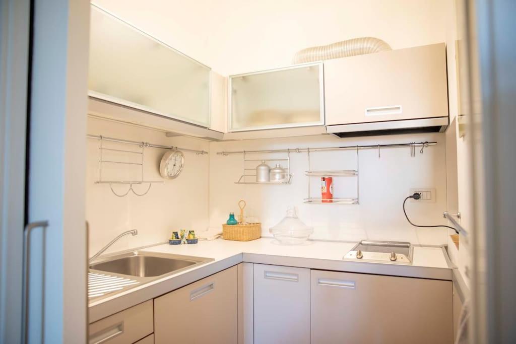 Joey - Prestigious With Private Garage In The Heart Of *