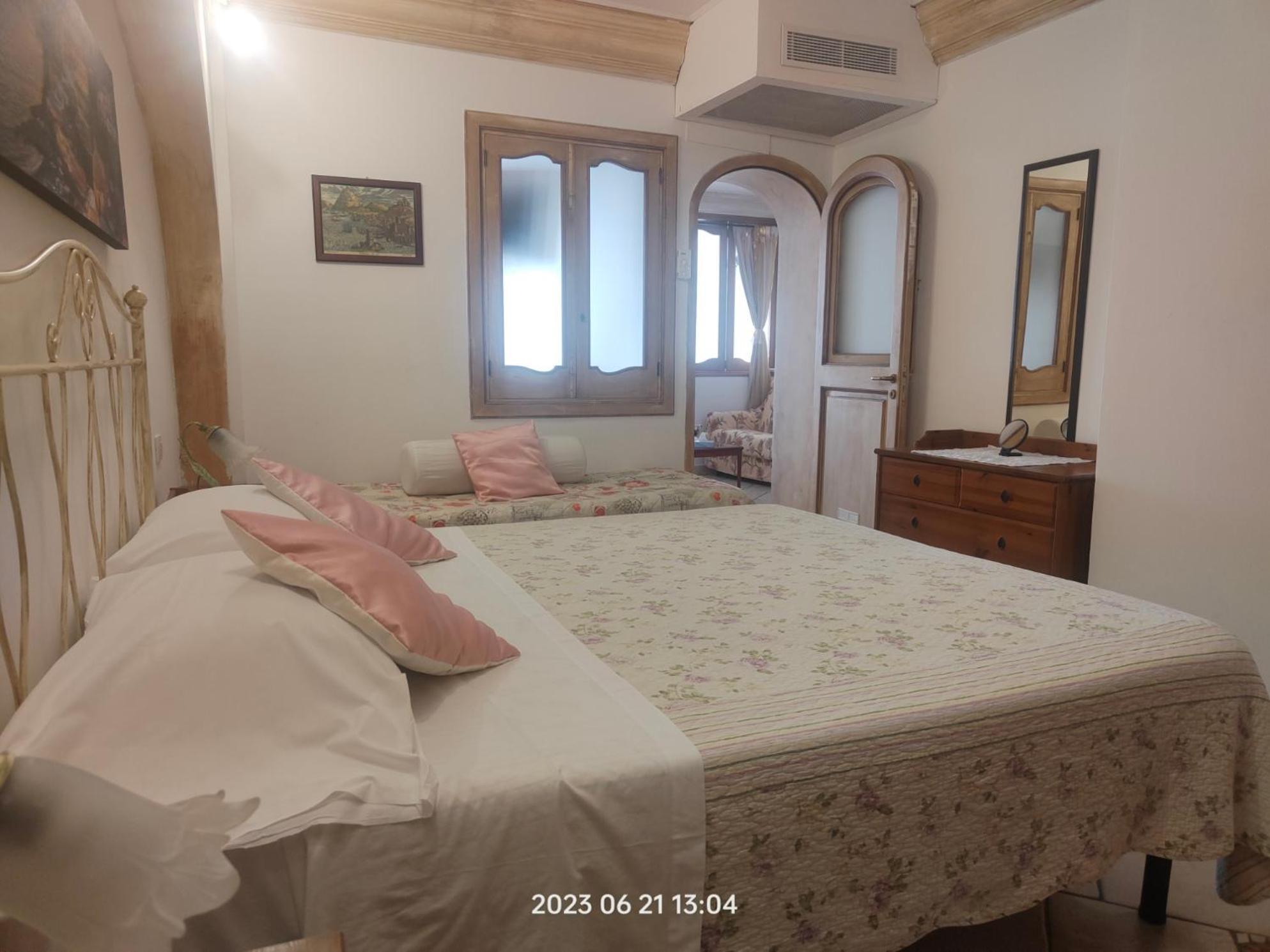 Maristella Apartment *