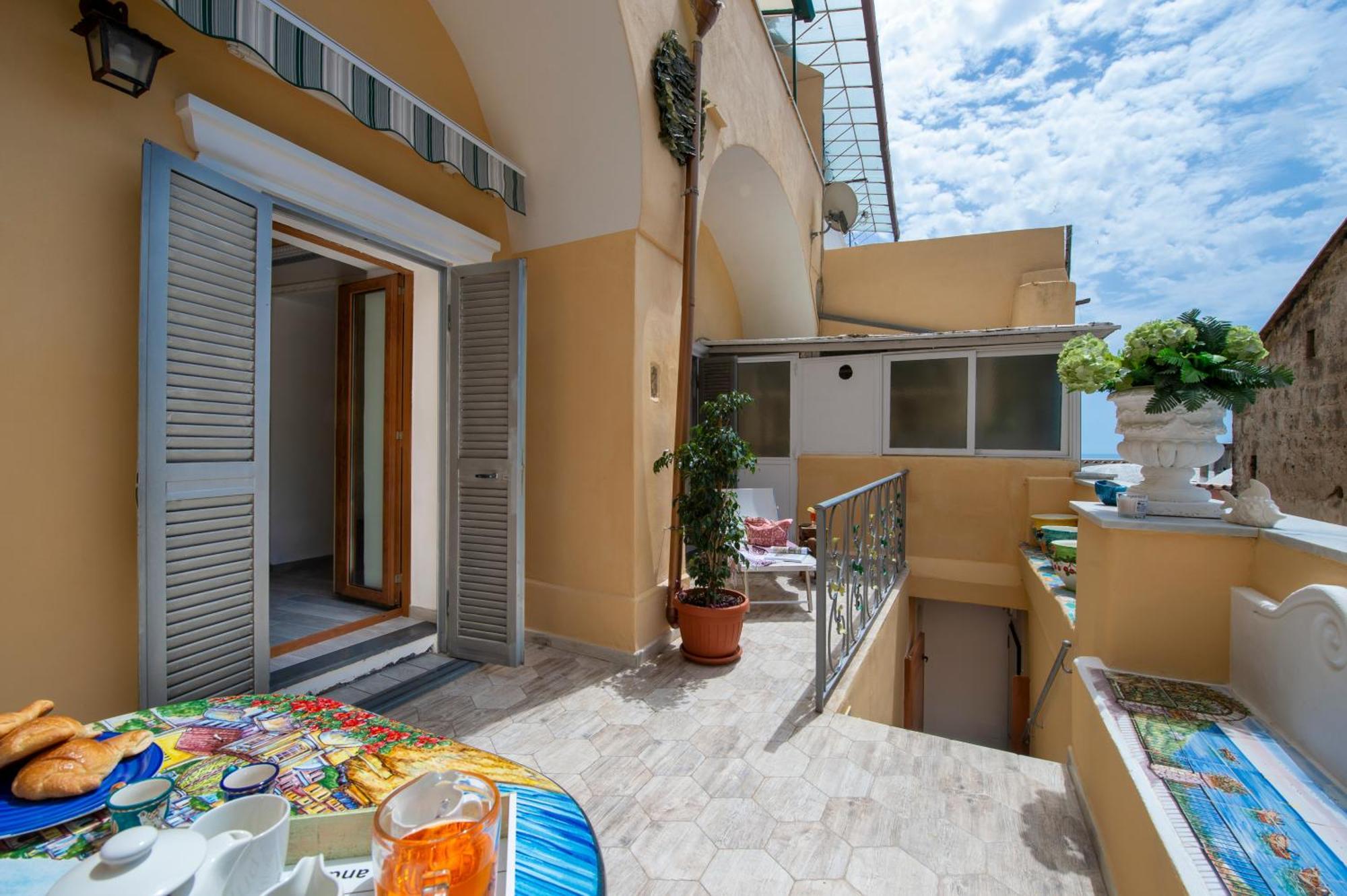 - Casa Barbera B