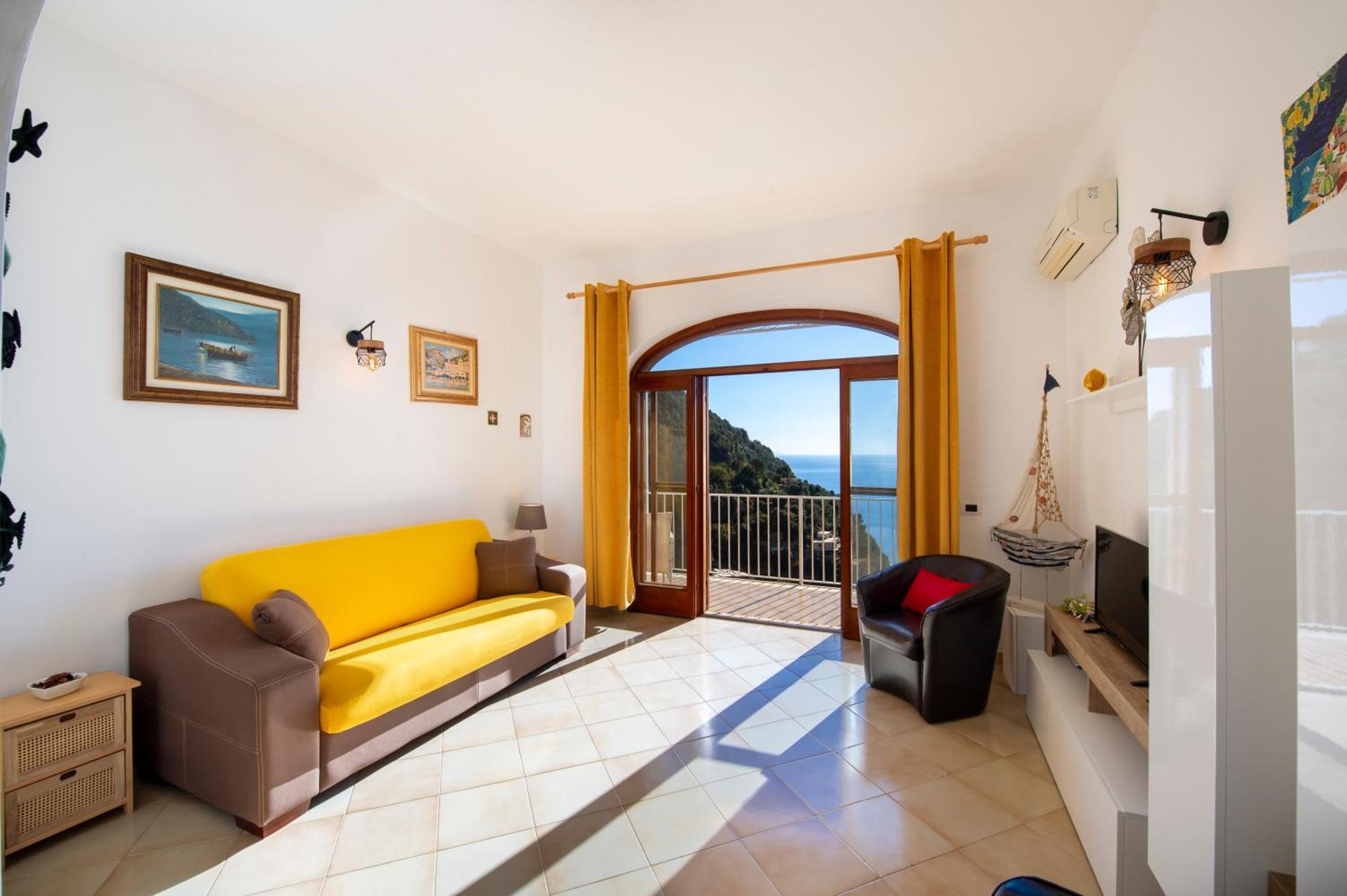 Casa Rossia, - Away From The Crowds * Positano