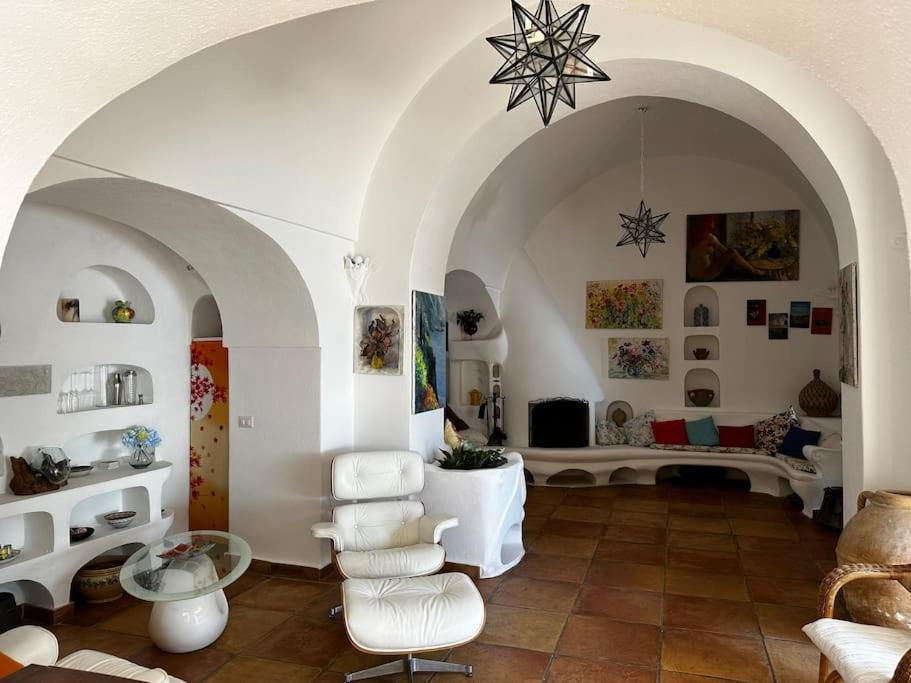 Villa Fornillo 84