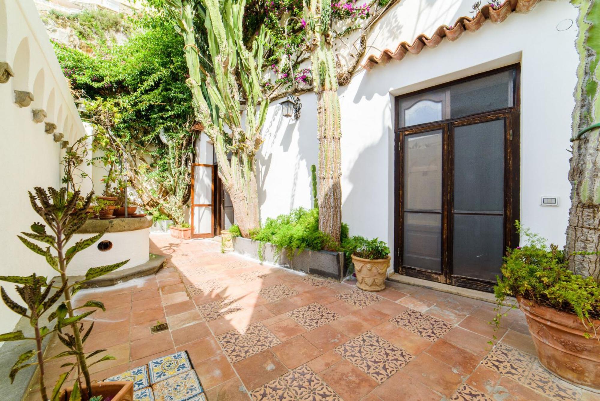Estate4home - Elsa Villa