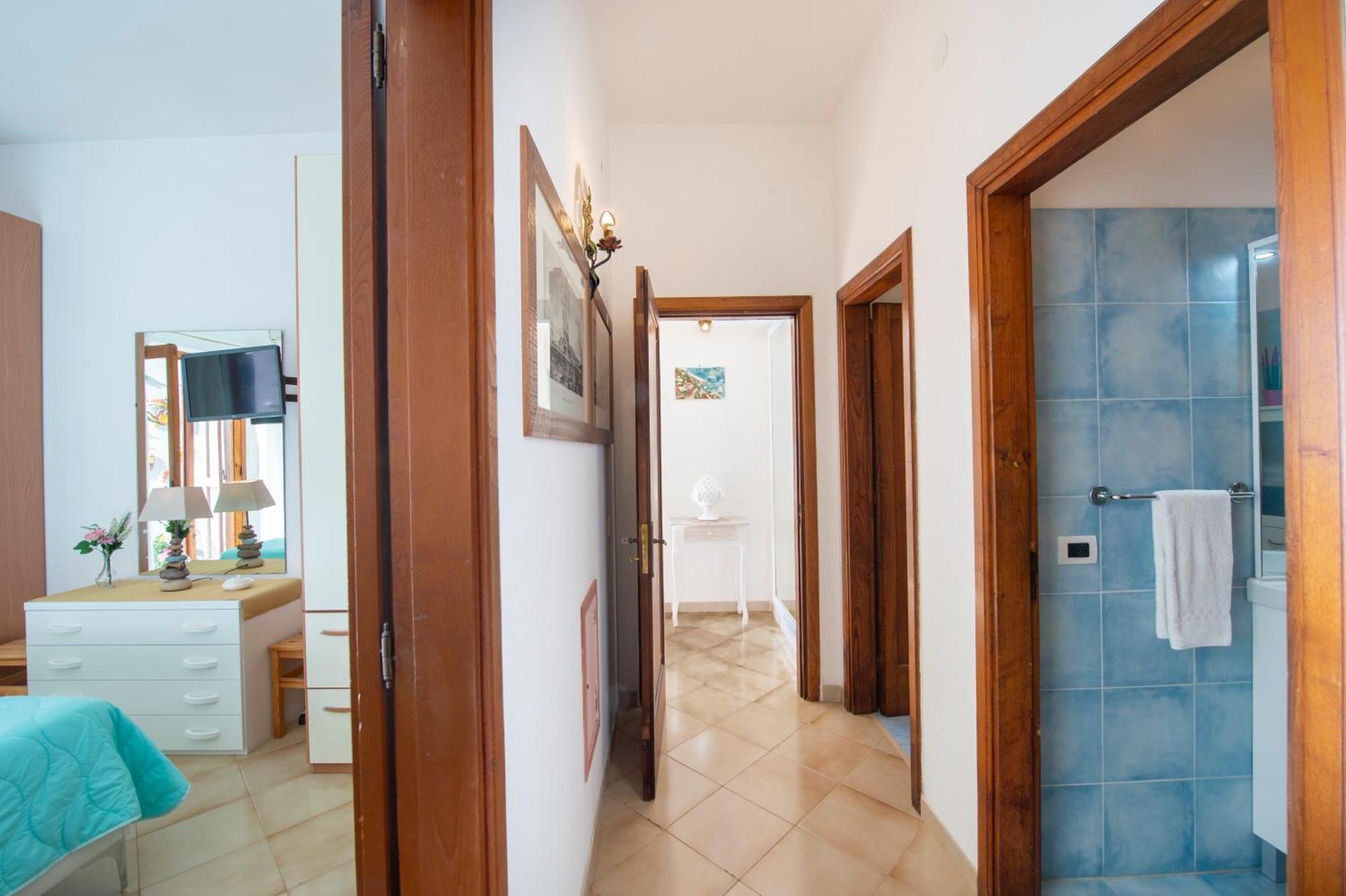 Casa Rossia, - Away From The Crowds Apartment Positano