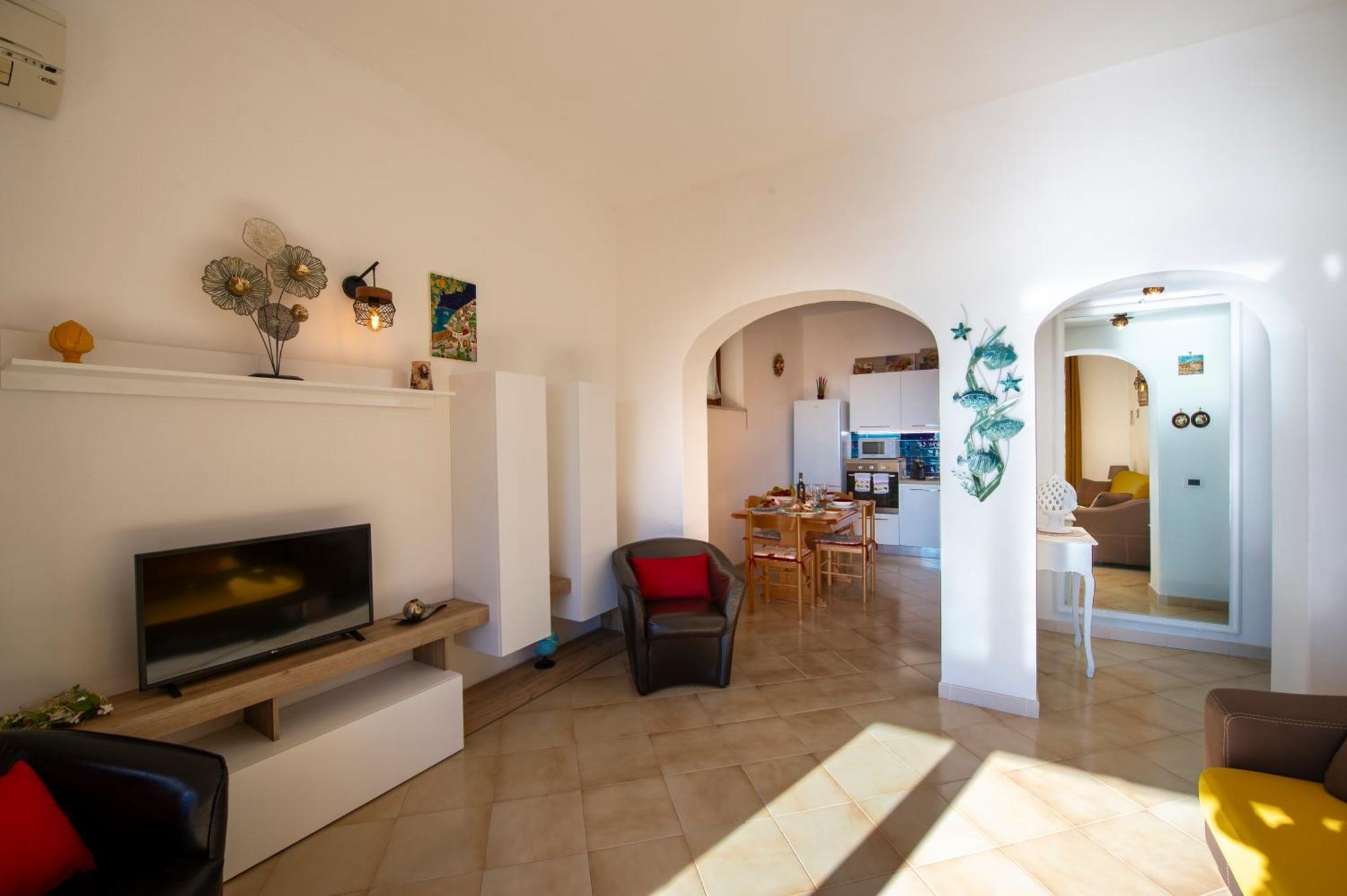 Casa Rossia, - Away From The Crowds * Positano