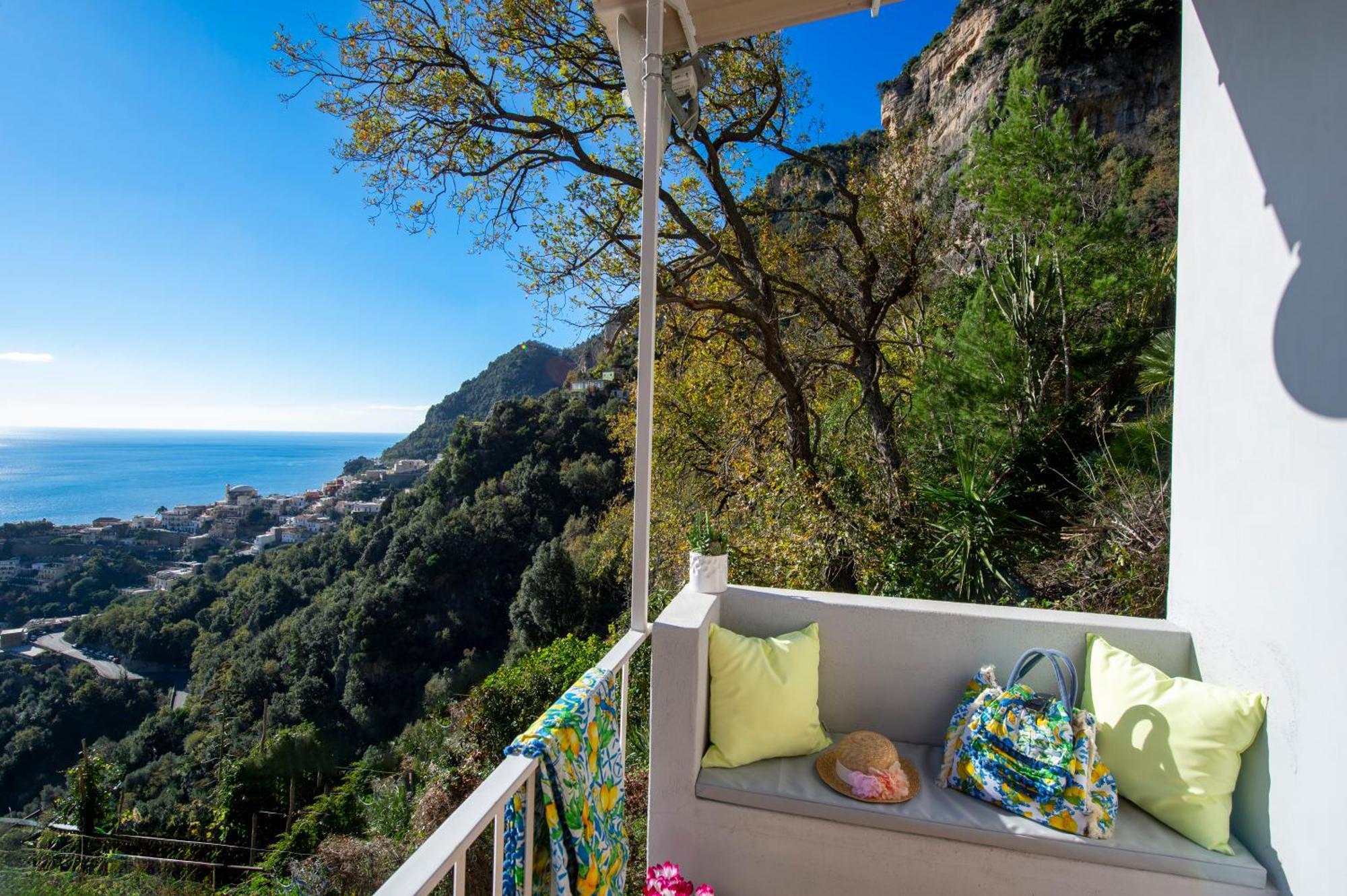 Casa Rossia, - Away From The Crowds * Positano