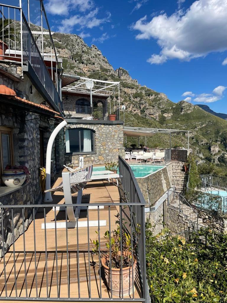 Villa Villa Stone - De Vivo Realty Positano