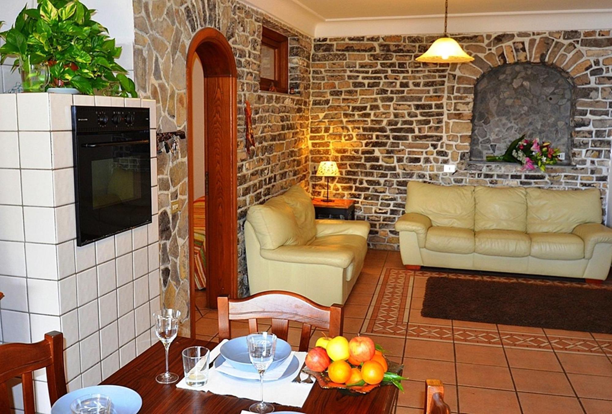 - Vanessa Holiday home *