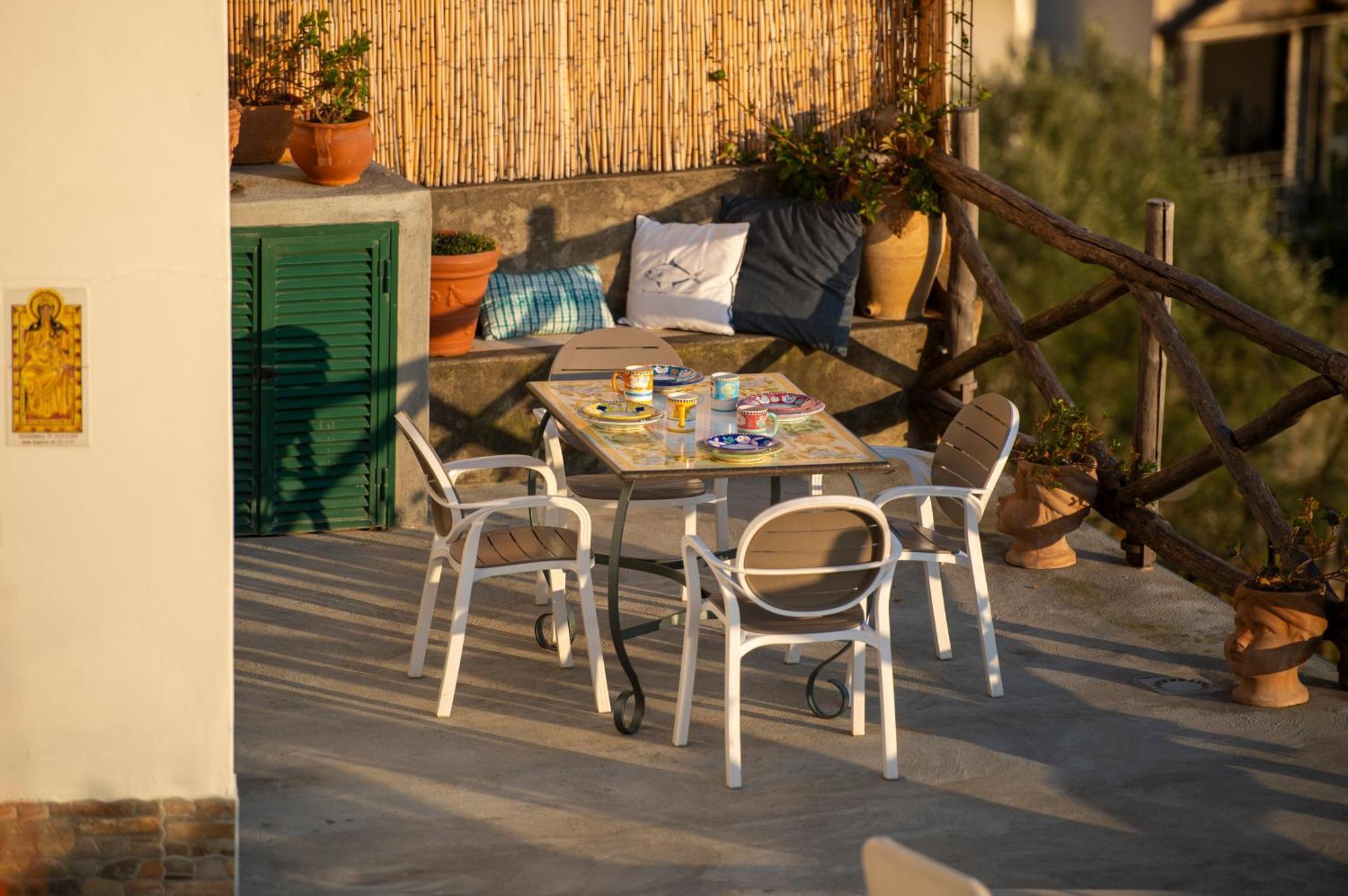 Aria Di Mare,near Elevator, Few Steps, Parking, Garden *