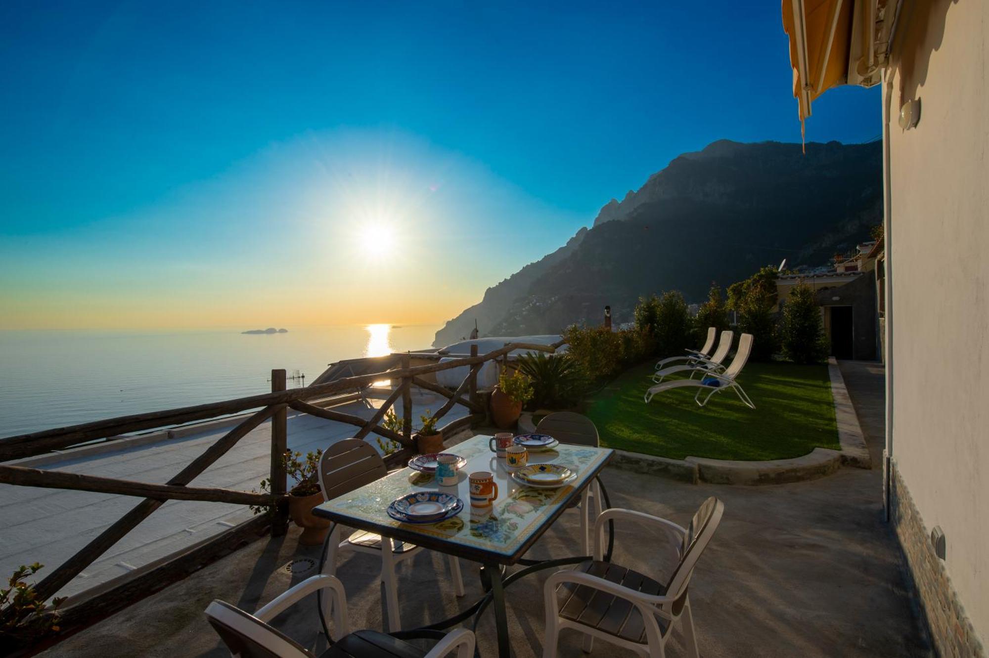Aria Di Mare,near Elevator, Few Steps, Parking, Garden *