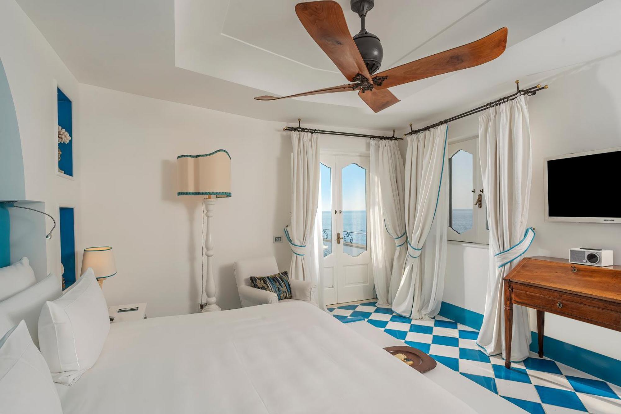 Hotel Treville 5*