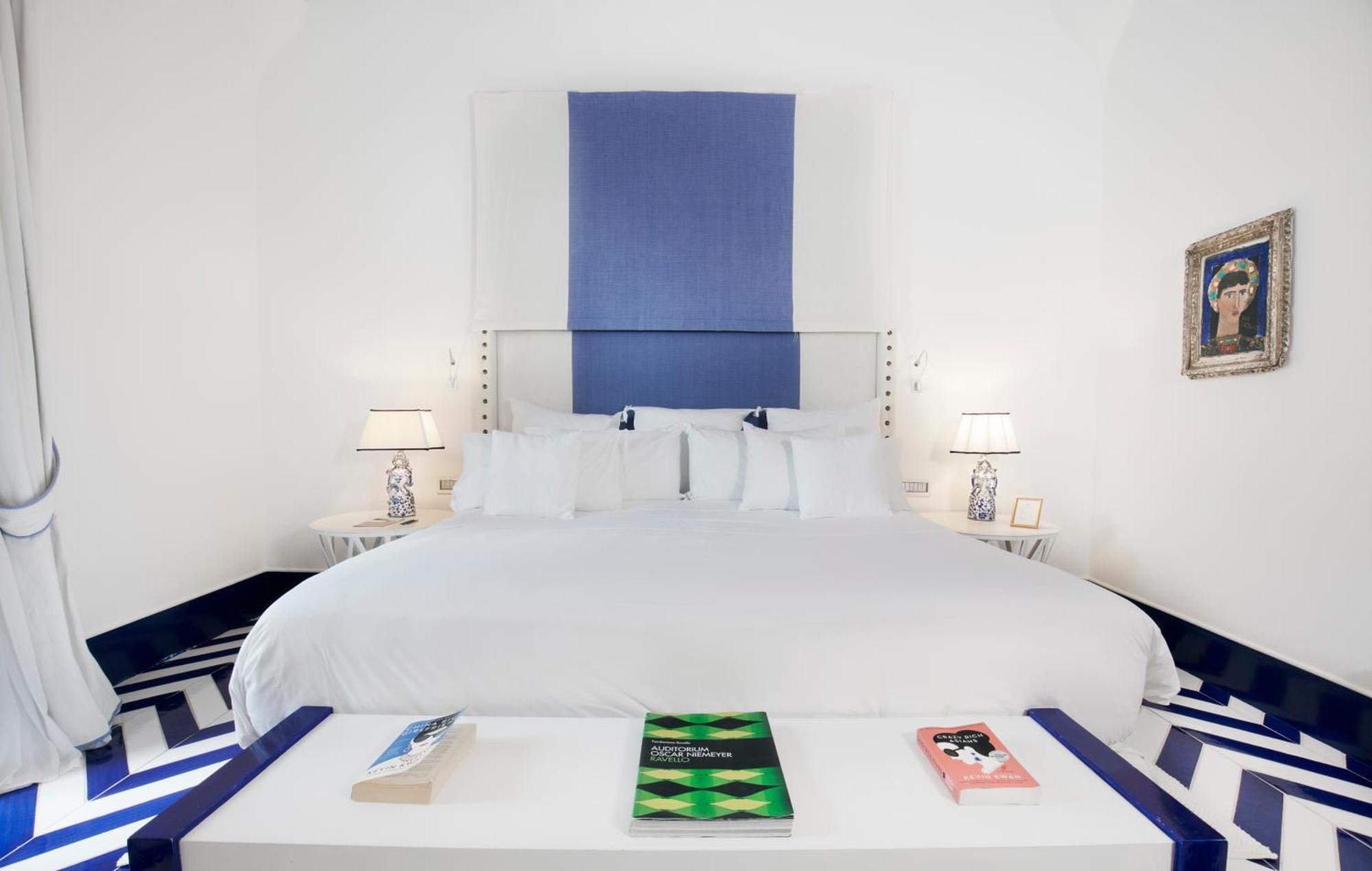 Hotel Treville