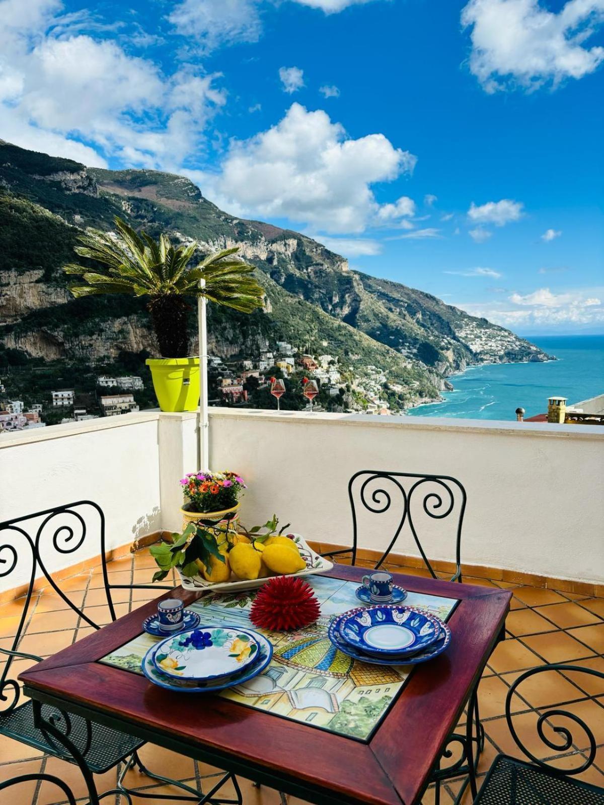 Paradise Apartment *