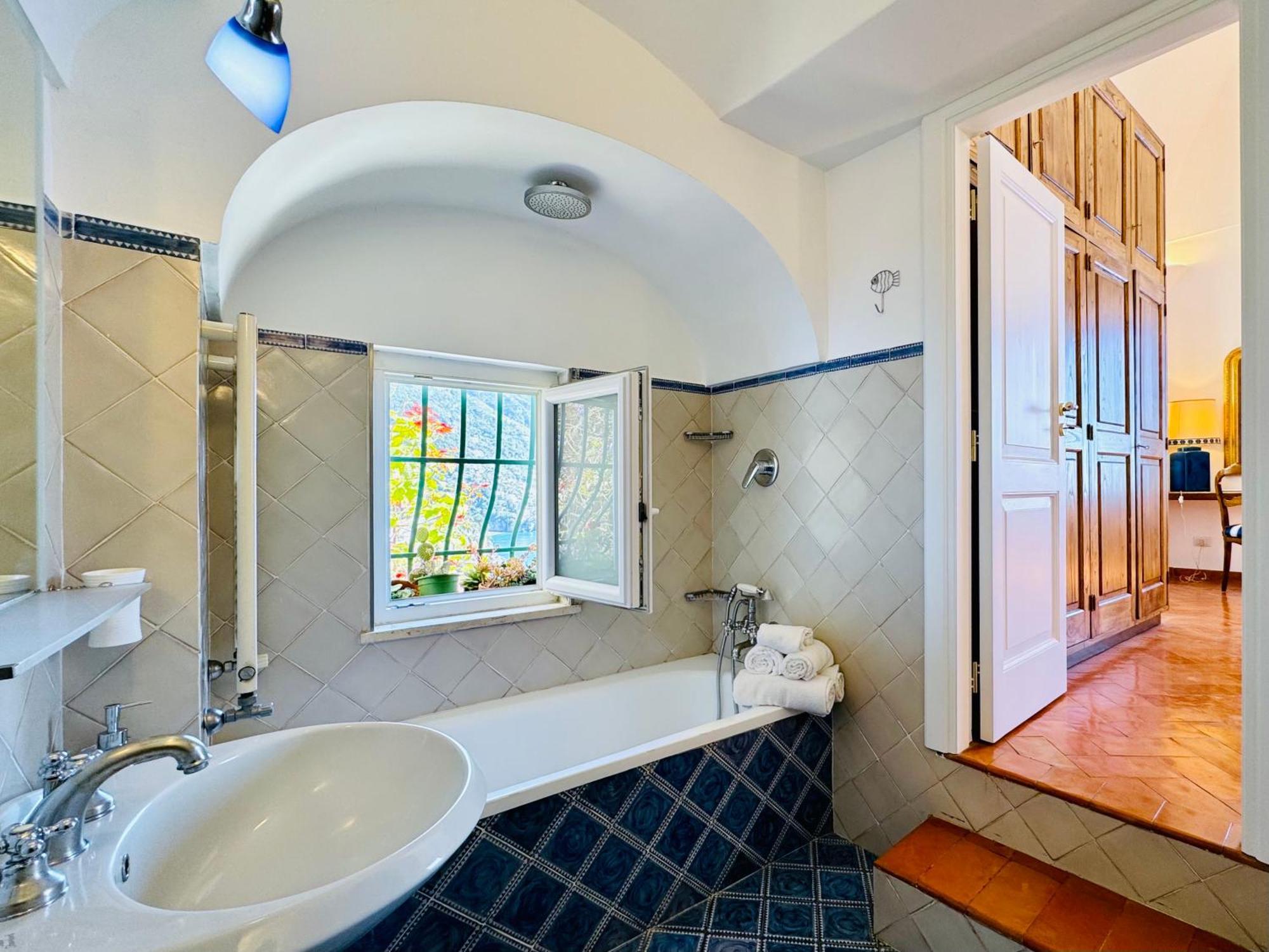 Yourhome - La Casa Di Chiara Holiday home *