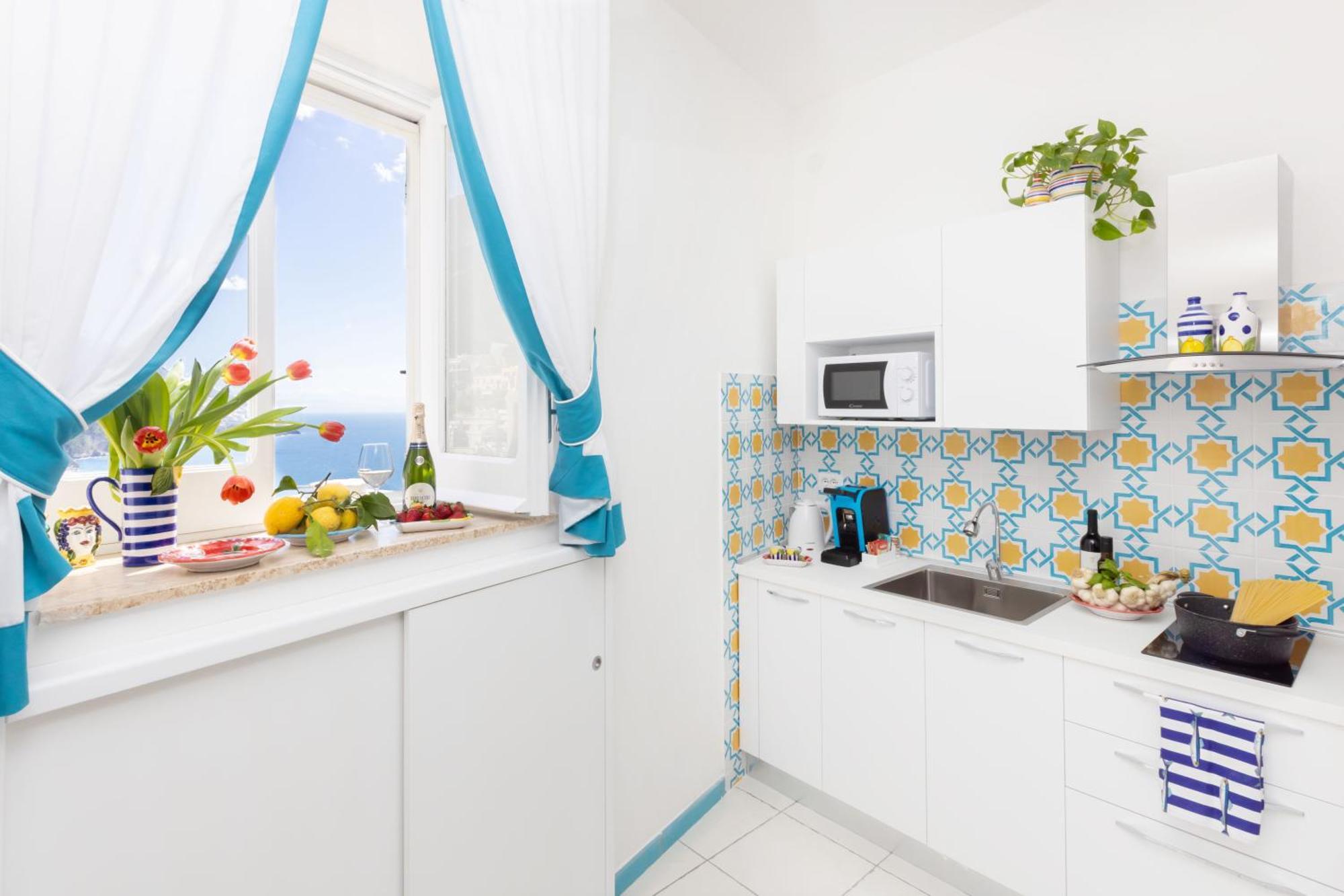 Yourhome - Adoro *