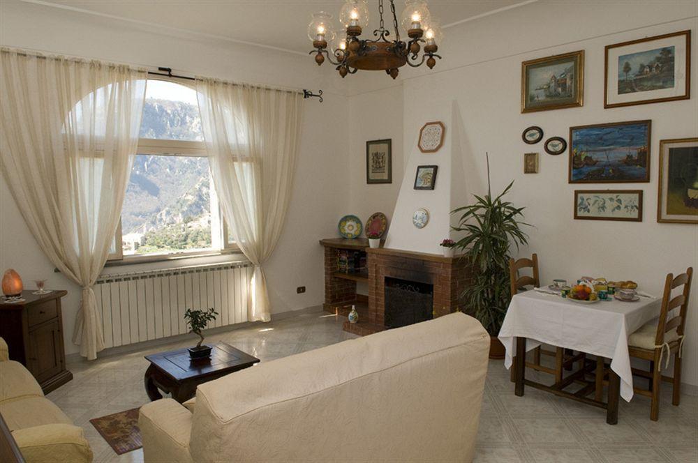 Mamma Rosa Bed & Breakfast *