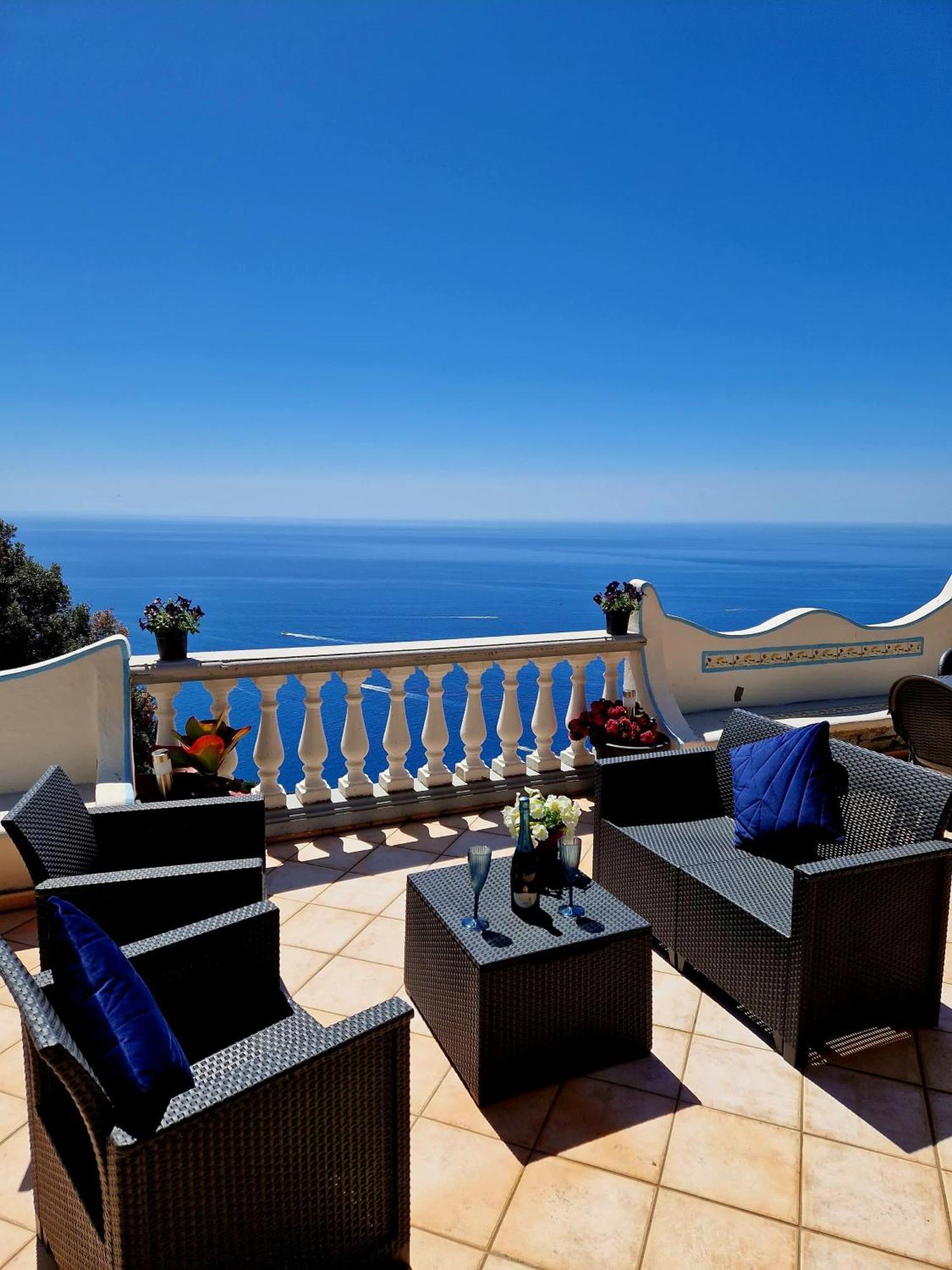 Your Nest On The Path Positano