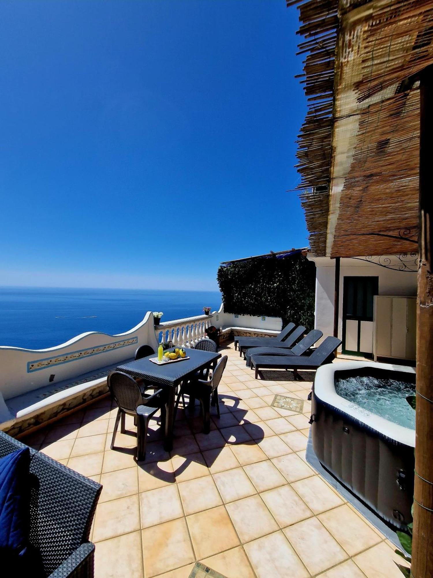 Holiday home Your Nest On The Path Positano