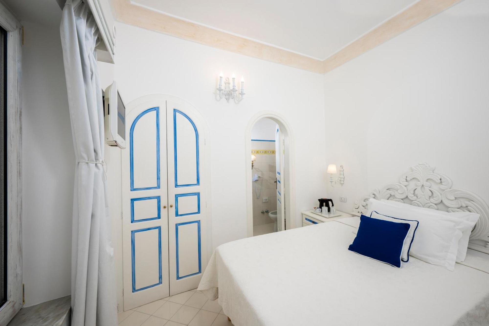 Flavio Gioia Aparthotel