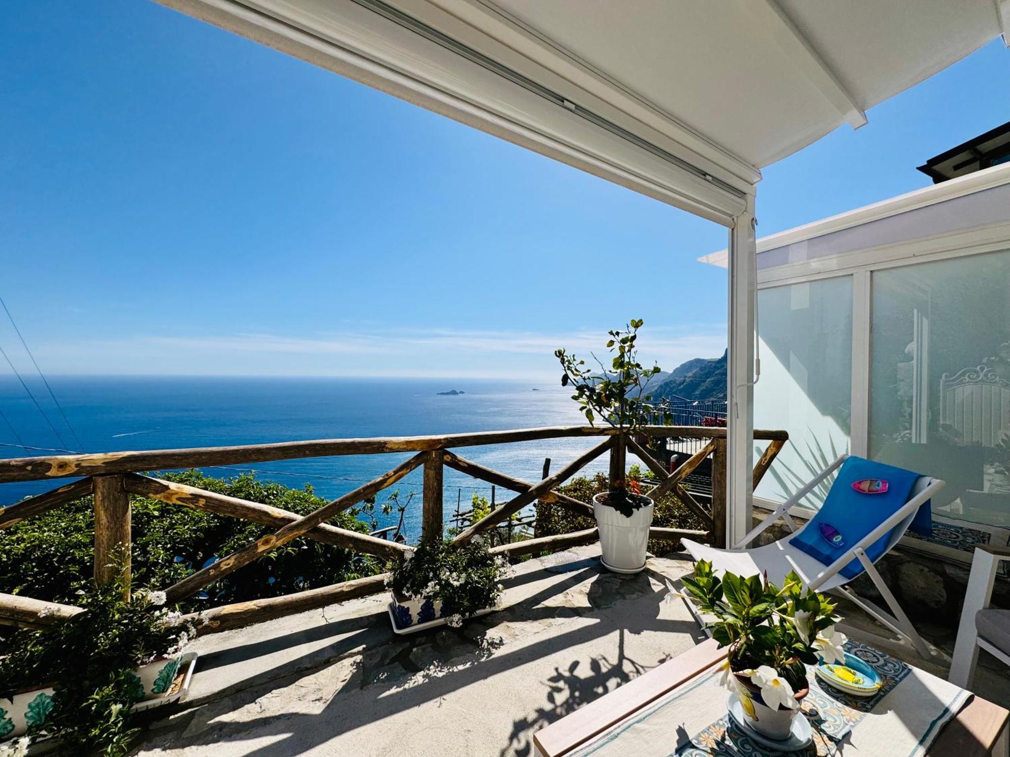 Yourhome - White House Gio *