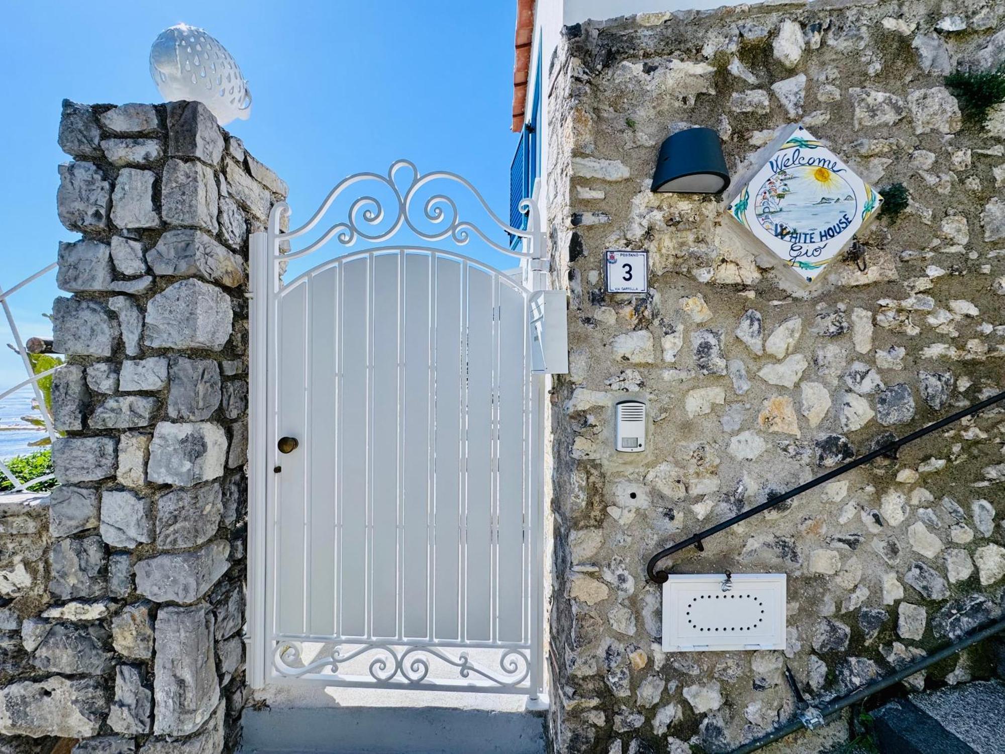Yourhome - White House Gio