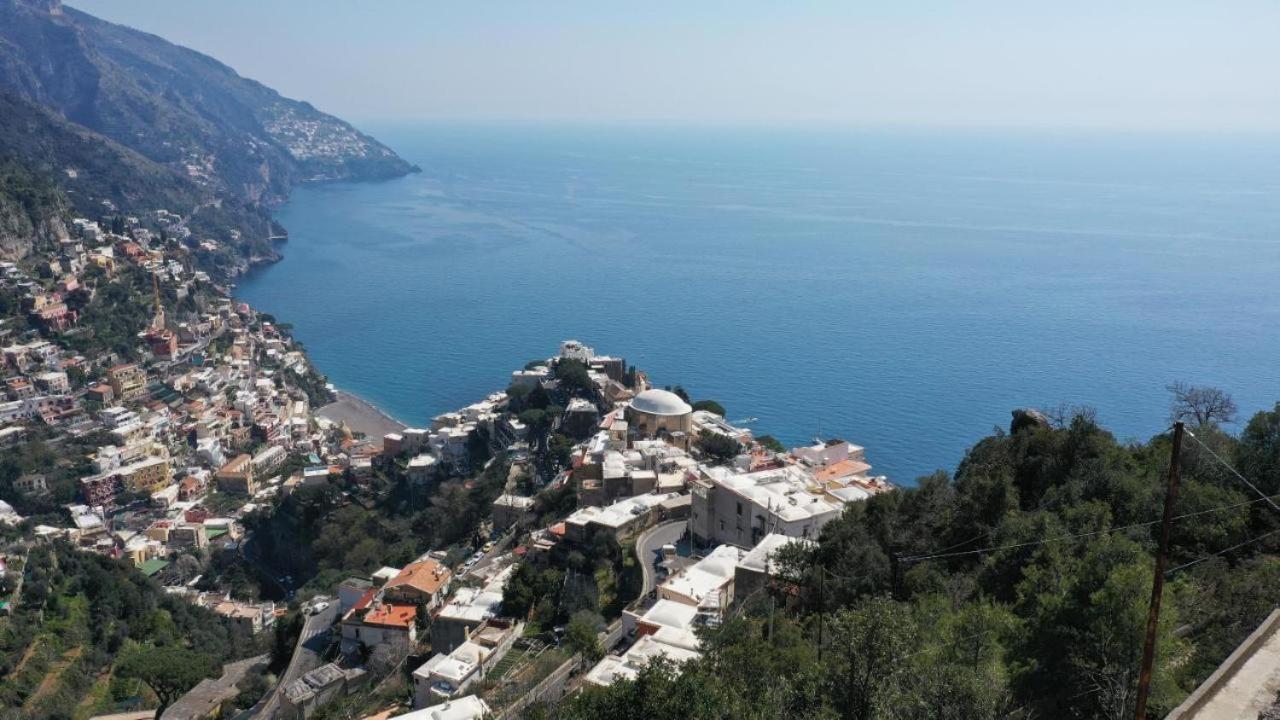 Villa Dei Srls - *