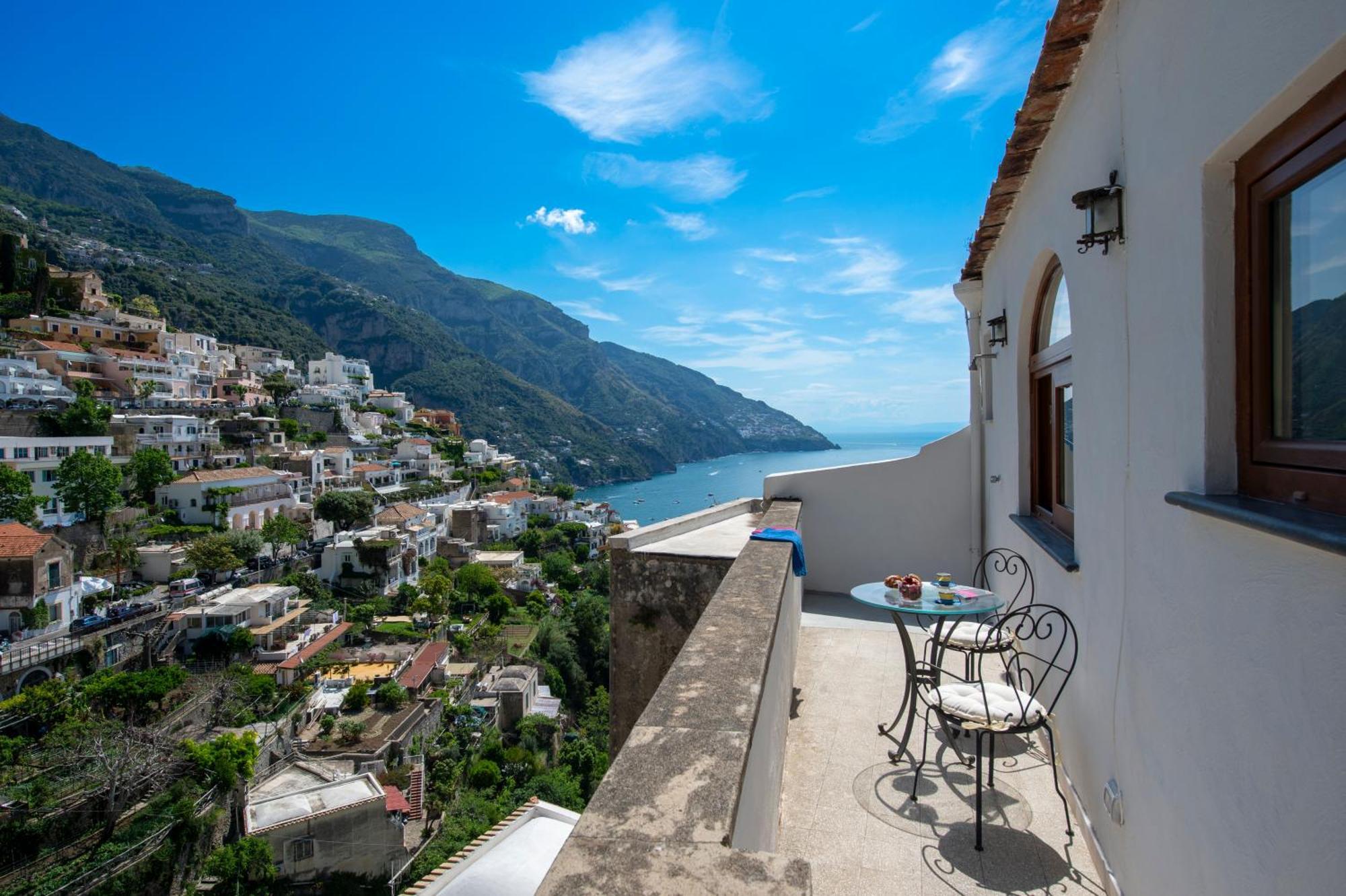 La Torretta Di Fornillo Apartment